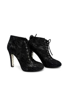 Chanel Pearls Heel Ankle Boot Velvety Black Leather Lace Up EU 39.5 US 9.5